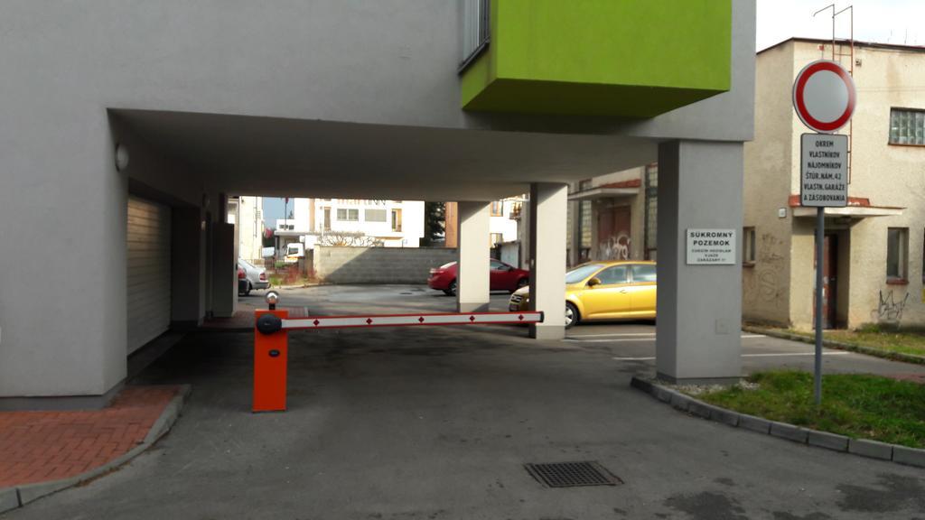 Modern City Center Apartment With Private Parking Martin Zewnętrze zdjęcie